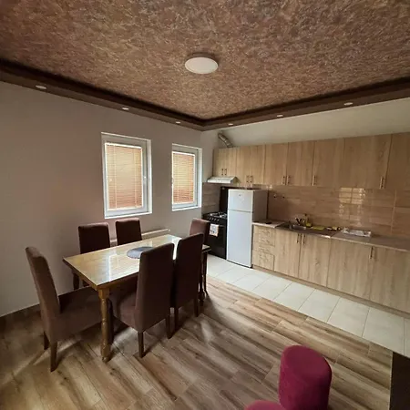 Dp Lux Obrenovac *
