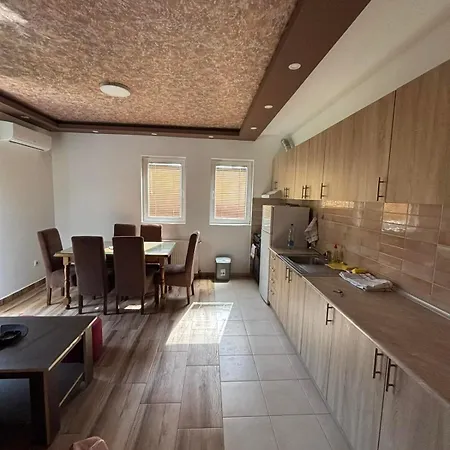 Dp Lux Obrenovac Obrenovac (Belgrade)