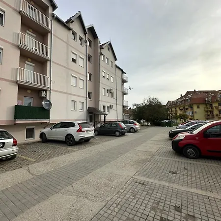 Dp Lux Obrenovac,sa Parkingom